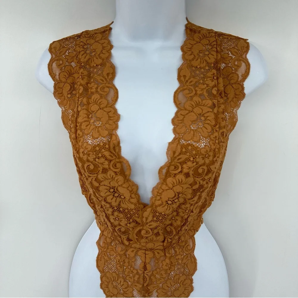 We are Hah Cut to the Chase Lace Bodysuit Brown Sugar Medium New with Tags